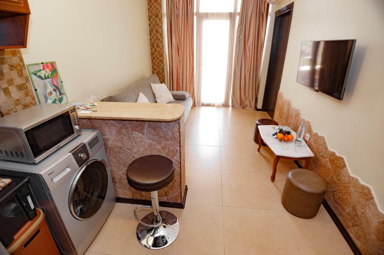 באטומי Apartment On Javakhishvili מראה חיצוני תמונה
